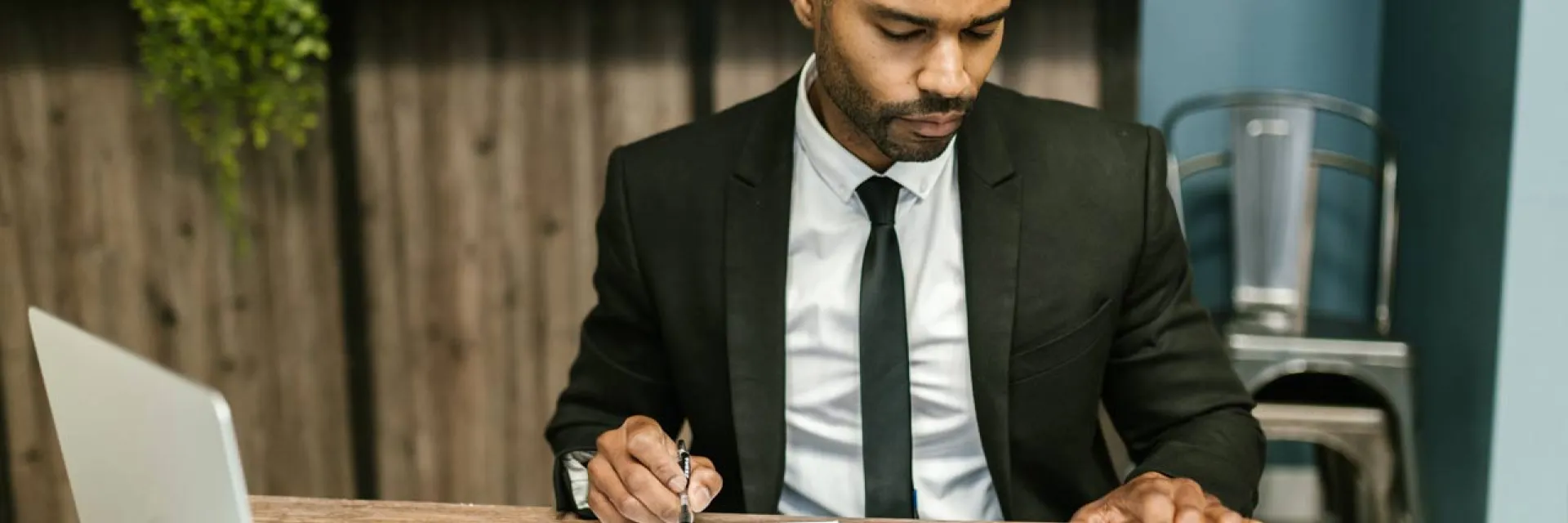 Contable, economista