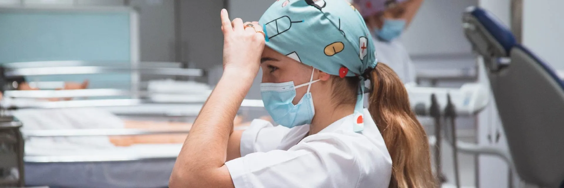 Estudiante de Farmacia y Parafarmacia haciendo prácticas