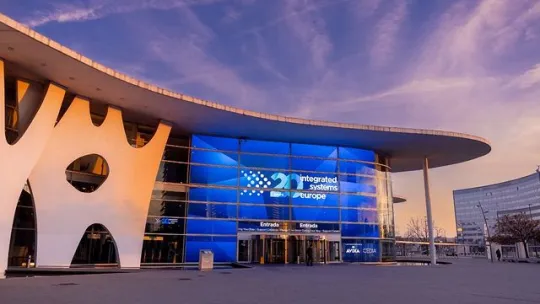 Nuestros alumnos de Audiovisuales participan en ISE 2024, el evento audiovisual más importante del mundo.