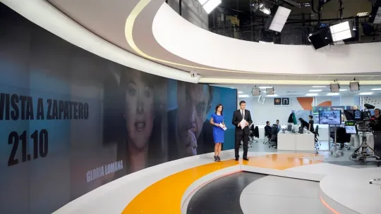 Plató de antena 3 en el telediario