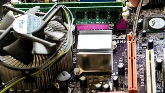 Funciones Sistemas Microinformáticos y Redes | iFP