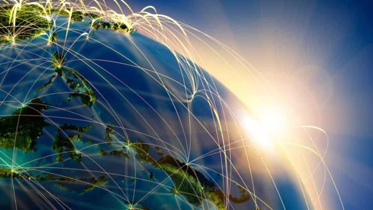 La tierra con conexiones comerciales internacionales
