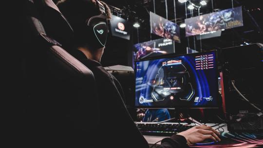 razones-para-estudiar-una-fp-en-videojuegos-ocio-digital.jpg