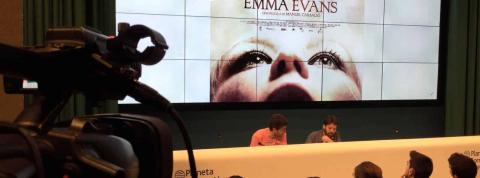 Masterclass en sala con "La Posesión de Emma Evans" proyectada