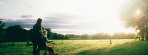 El cuidado de personas mayores un sector con grandes oportunidades laborales | iFP