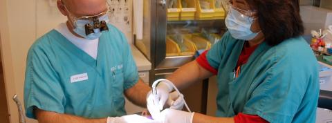 dentist-1025338_1920.jpg