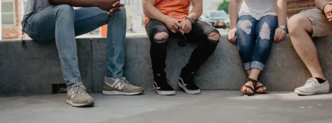 Estudiantes de FP integración social barajan las salidas profesionales de su formación.