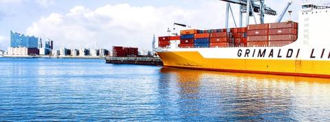 shipping-containers-1150062_640.jpg