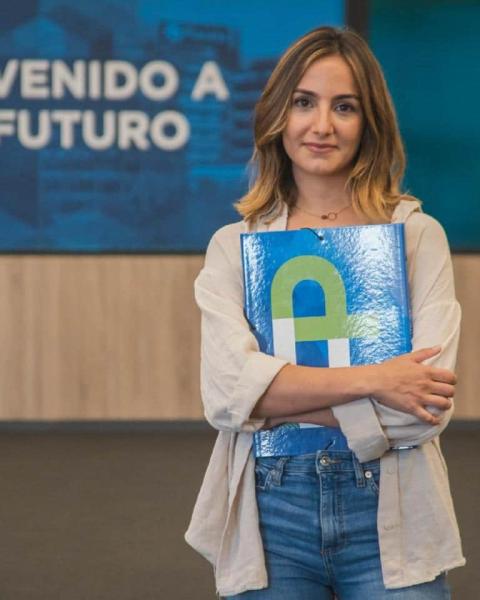 Estudiante de iFP en las instalaciones del centro