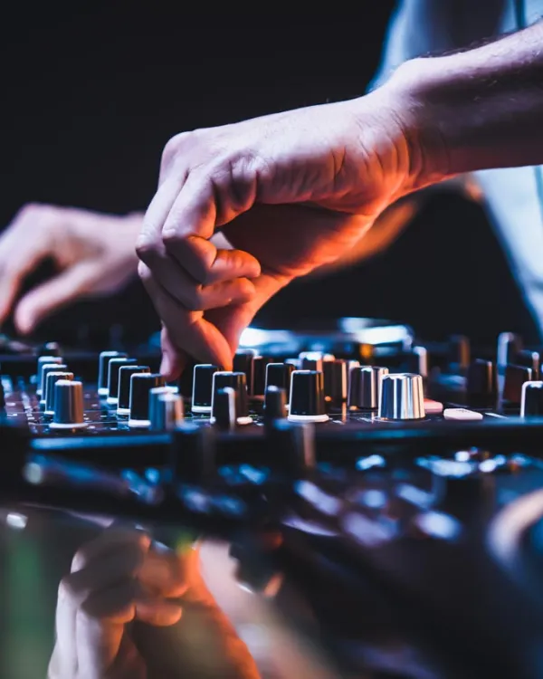 Tabla Disc-Jockey